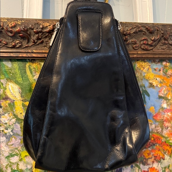 HOBO Black Leather Shoulder sling back/shoulder bag - Picture 2 of 16